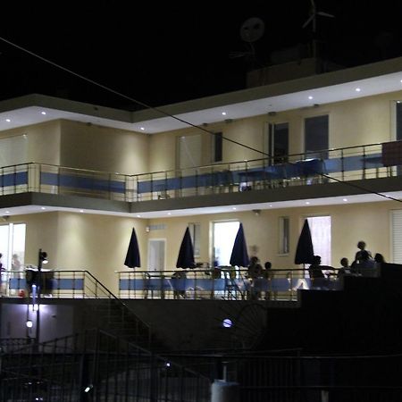 Vila Hadhri บอร์ช ภายนอก รูปภาพ