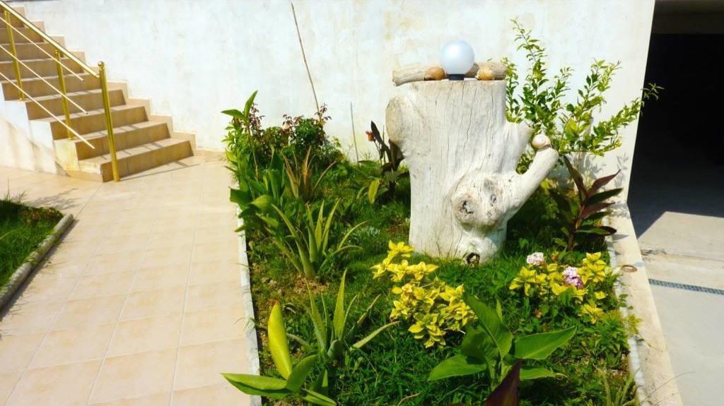 Vila Hadhri บอร์ช ภายนอก รูปภาพ